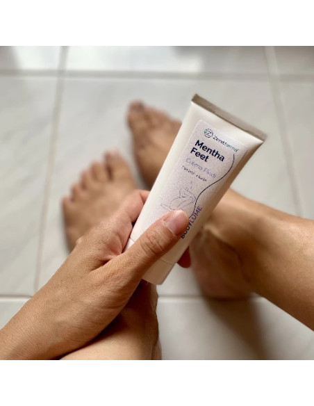 BODYLUME MENTHA FEET - CREMA PIEDI NUTRIENTE RINFRESCANTE DEODORANTE 100 ML BODYLUME MENTHA FEET - CREMA PIEDI NUTRIENTE RINFRESCANTE DEODORANTE 100 ML